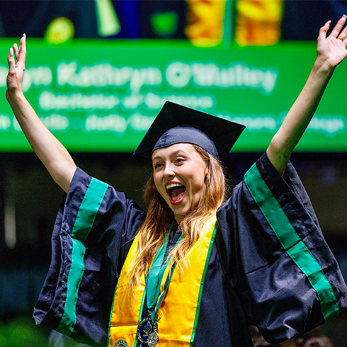 aoa体育 to confer more than 7,700 degrees during commencement ceremonies May 8-11